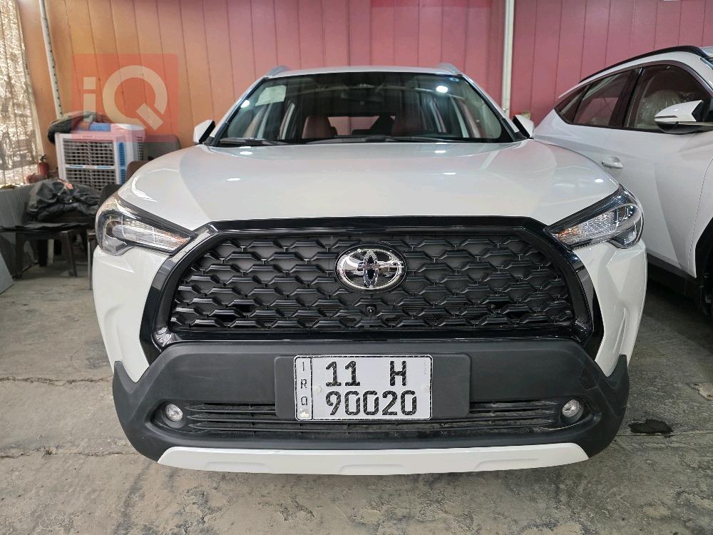 تۆیۆتا کۆرۆلا کرۆس